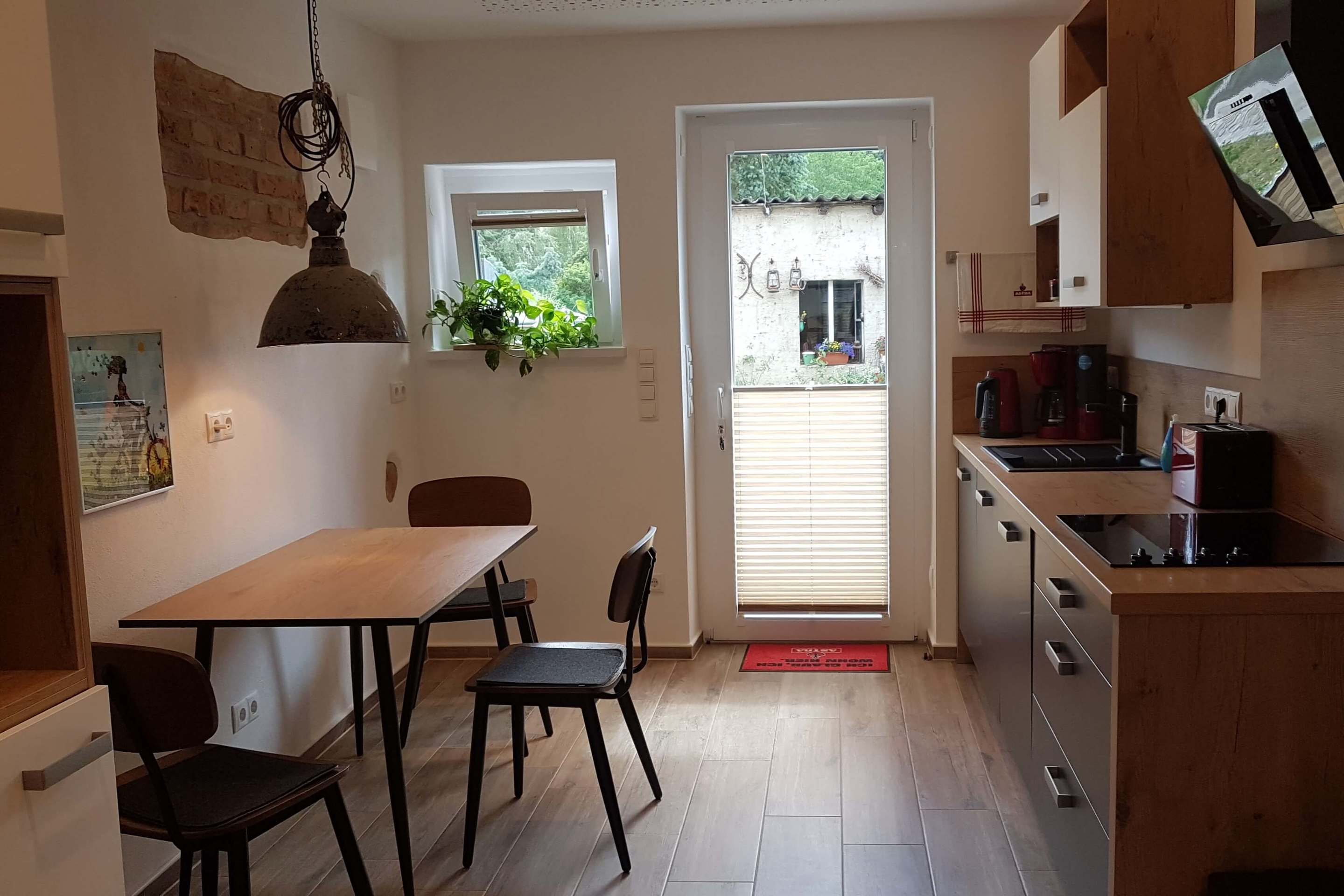 Kitchen with seating area , Foto: Udo Reifschläger